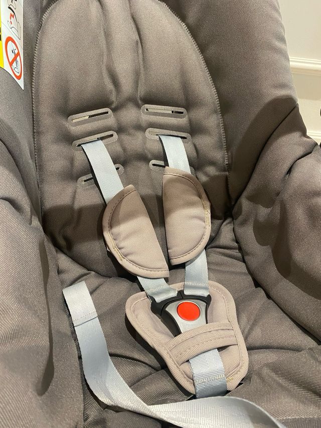 Silla coche Chicco beige