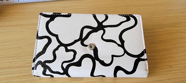 Cartera Tous blanco y negro