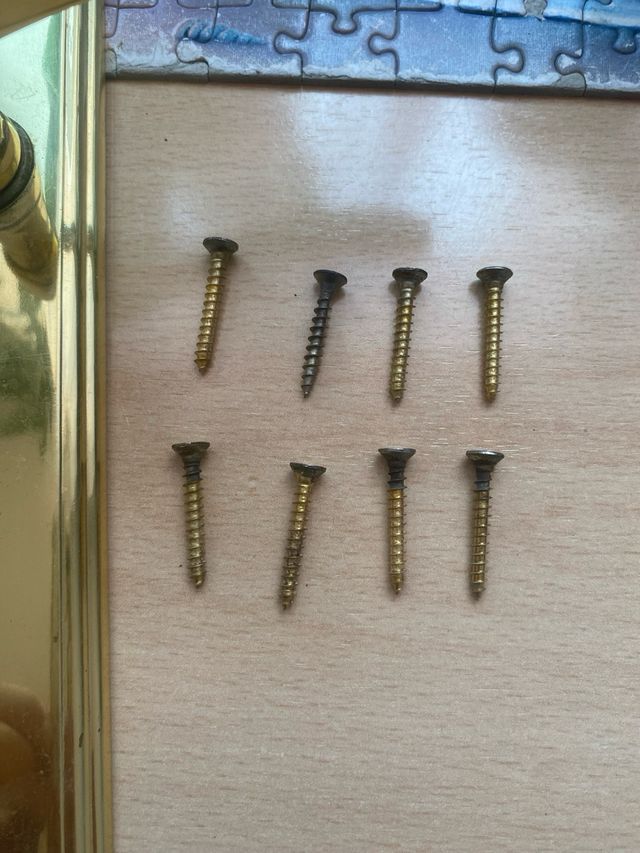 Manillas puertas doradas