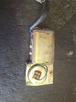 Motor de limpia seat 600
