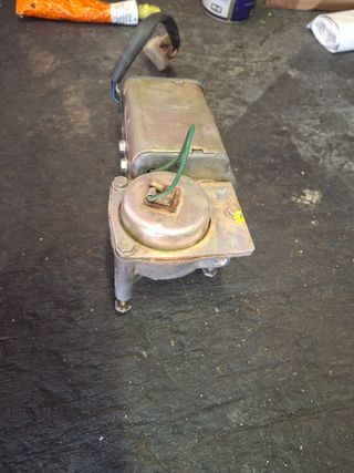 Motor de limpia seat 600