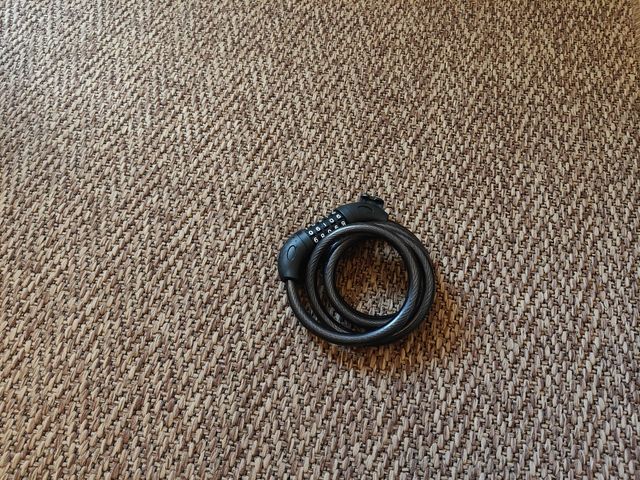 Espectacular Bicicleta infantil negra y rosa