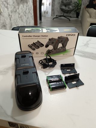 Base carga mandos Xbox One/Series X|S OTVO
