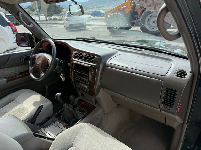 Nissan Patrol 2000