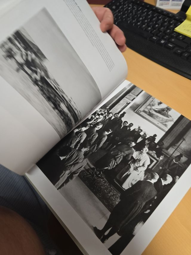 Memoria gráfica de la historia y la sociedad es...