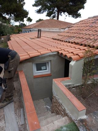 Se hacen trabajos de construcción y reformas 