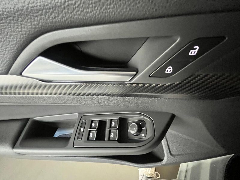 Volkswagen Golf 2022, foto 33