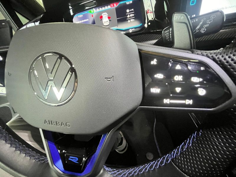 Volkswagen Golf 2022, foto 37