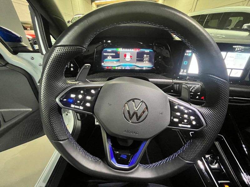 Volkswagen Golf 2022, foto 38