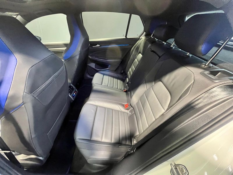 Volkswagen Golf 2022, foto 43