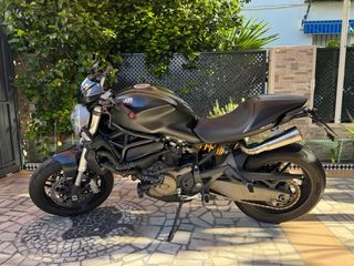 Ducati Monster 821 2015