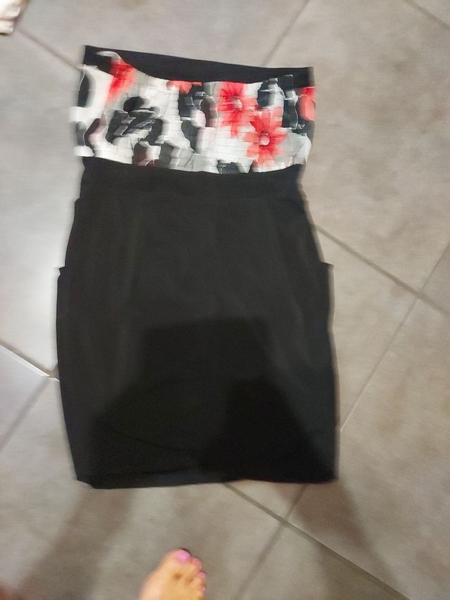 Mini abito nero floreale