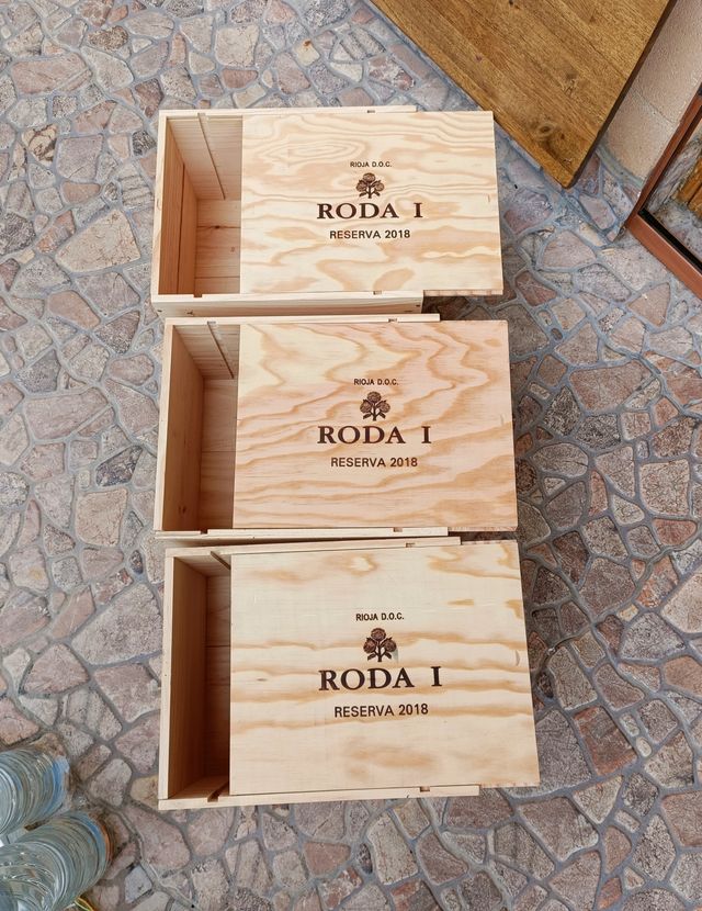 3 Scatole di Vino RODA in Legno 1 con tappo decorativo