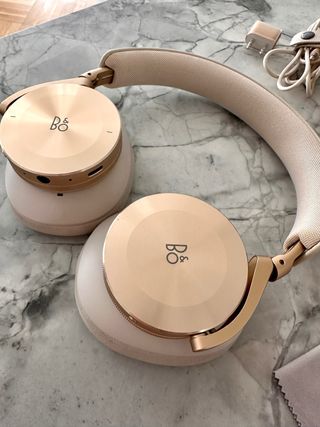 Bang & Olufsen Beoplay H95 Gold Premium