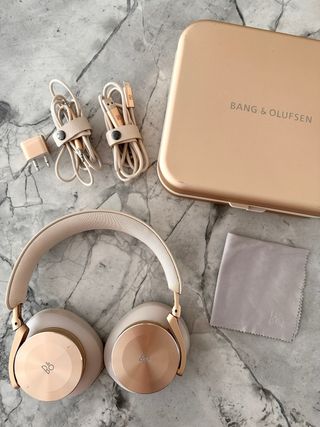 Bang & Olufsen Beoplay H95 Gold Premium