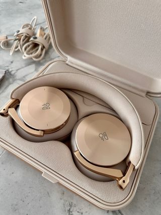 Bang & Olufsen Beoplay H95 Gold Premium
