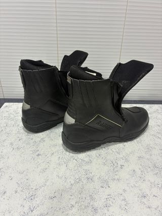 Botas moto Turing número 45  reiners