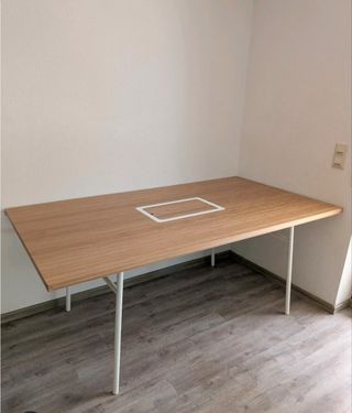 Mesa comedor Ikea ANVÄNDBAR - madera y metal