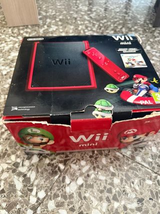 Nintendo Wii mini rossa