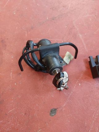 Bombín encend. y asiento + tapa dep. BMW F650GS 