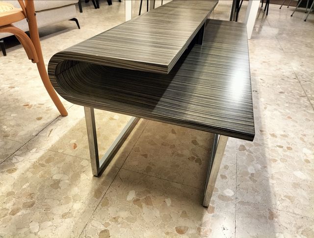 Mesa centro moderna - madera y metal