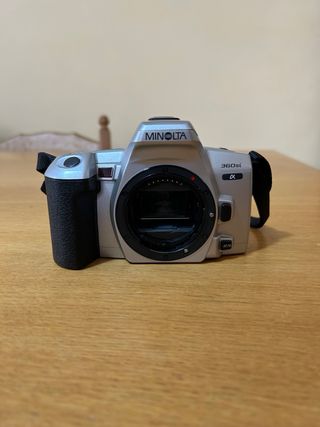 Minolta X-370si con custodia e manuale