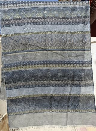 Pañuelo foulard azul, gris y dorado