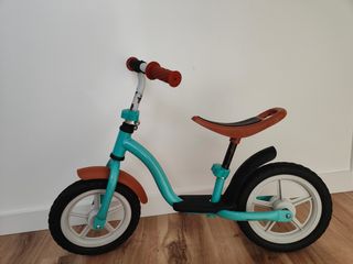 Bicicleta sin pedales estilo vintage