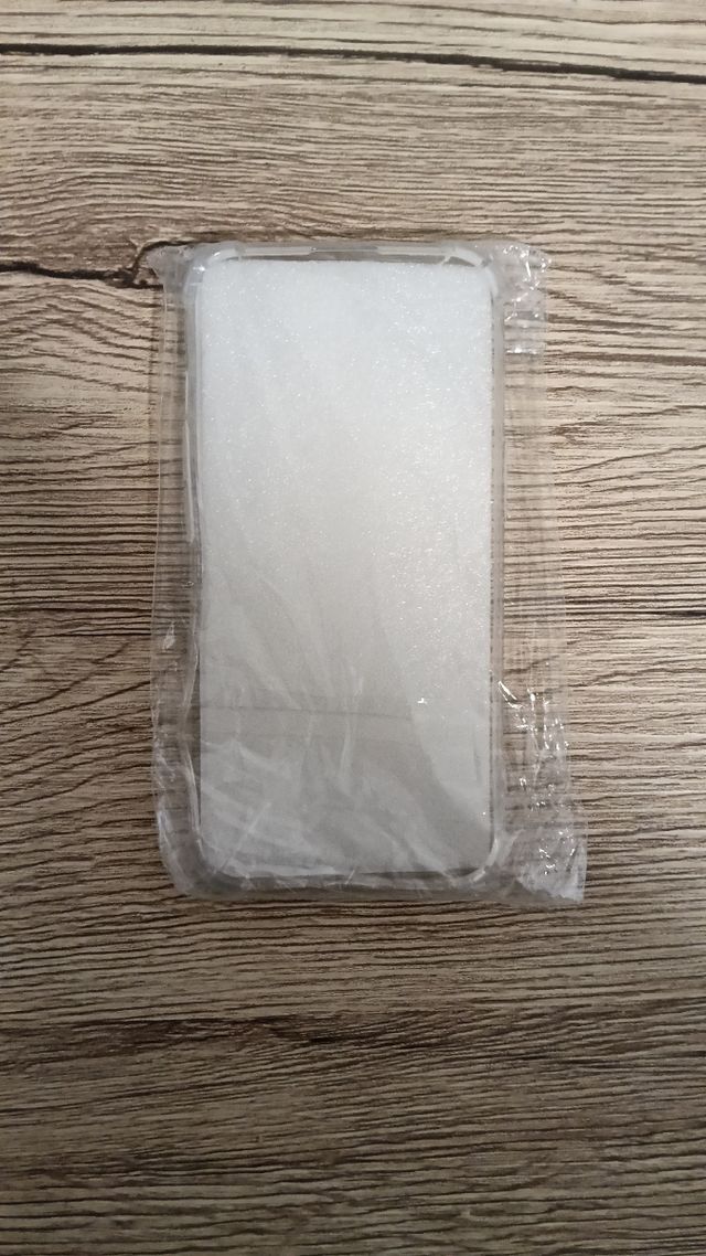 Funda iPhone 15 transparente