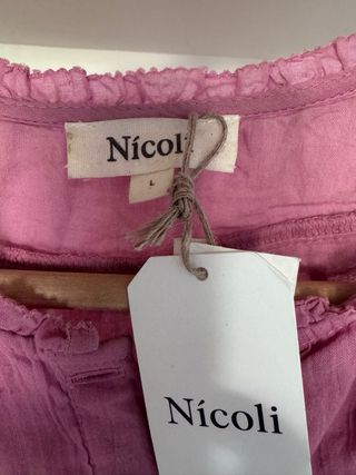 Blusa Nicoli morada - volantes