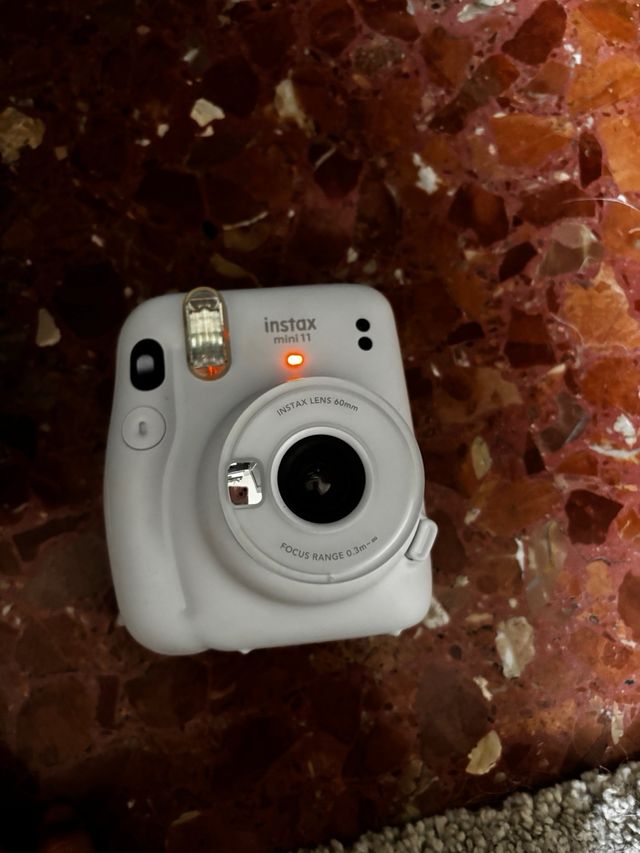 instax mini 11 blanca + 2 carretes