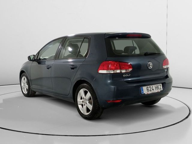 Volkswagen Golf Advance