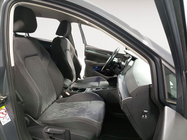 Volkswagen Golf Style eTSI