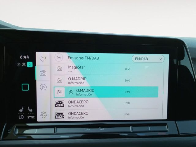 Volkswagen Golf Style eTSI