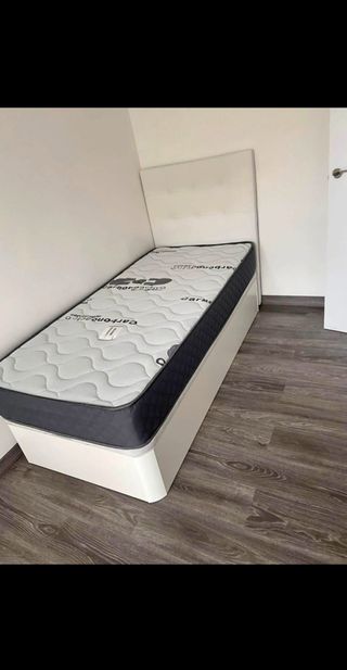 Cama individual blanca