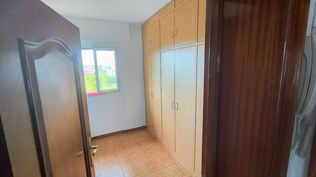 Armario empotrado - Madera - Beige