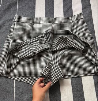 Shorts Falda cuadros blanco-negro