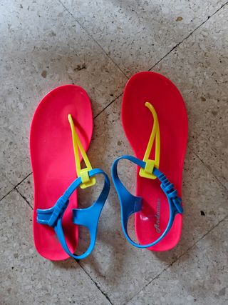Chanclas Andamos rojas y azules talla 40