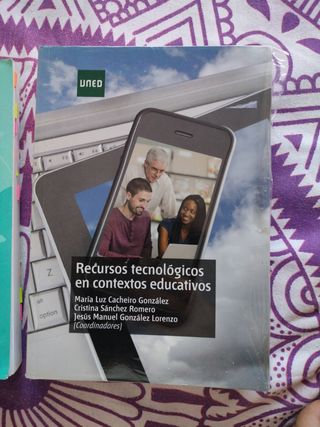 Recursos tecnológicos en contextos educativos (...