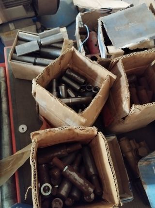 Cerraduras, bisagras, discos corte y ruedas carro