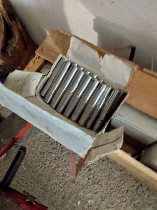 Cerraduras, bisagras, discos corte y ruedas carro