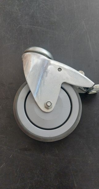 RUEDAS DE 125 CON FRENO GIRATORIAS