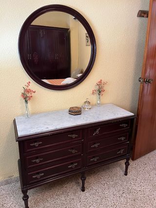 Dormitorio clásico: Armario + mesita+ cómoda+ mesa