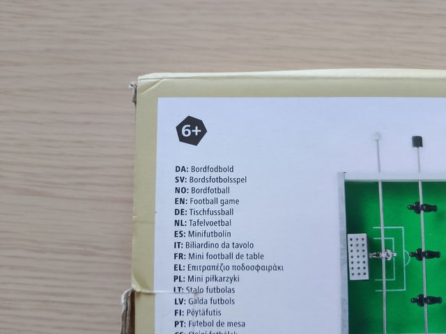 Mini biliardino da tavolo.