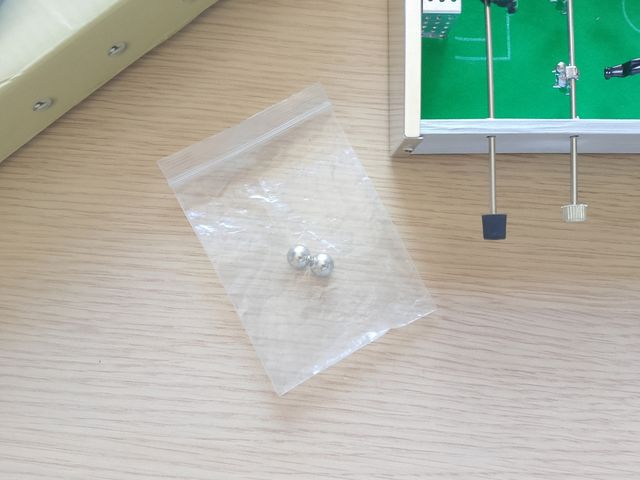 Mini biliardino da tavolo.