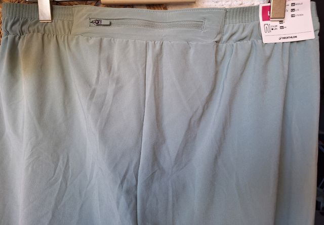 Pantalón deportivo.