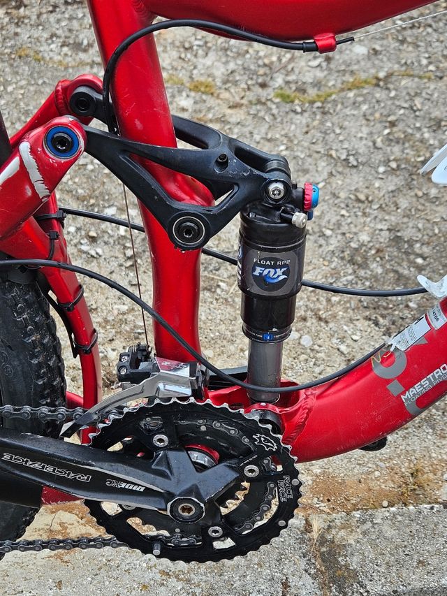 Bicicleta Giant MTB Doble Suspensión