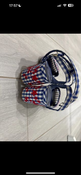 Zapatos Stradivarius vichy azules