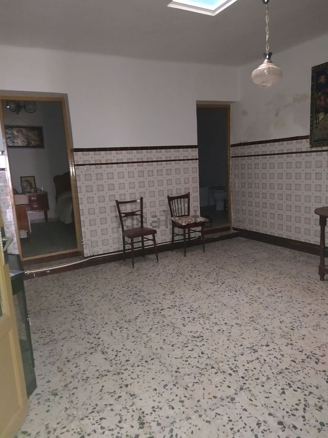 REF 25012- CASA ENCANTADORA EN ALMODOVAR