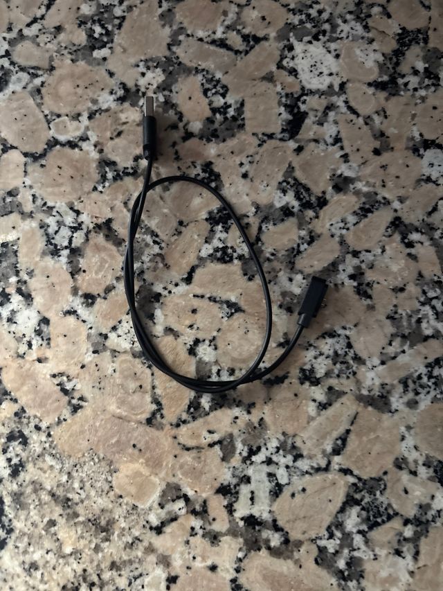 Smartwatch rosa marca sami con cargador incluido